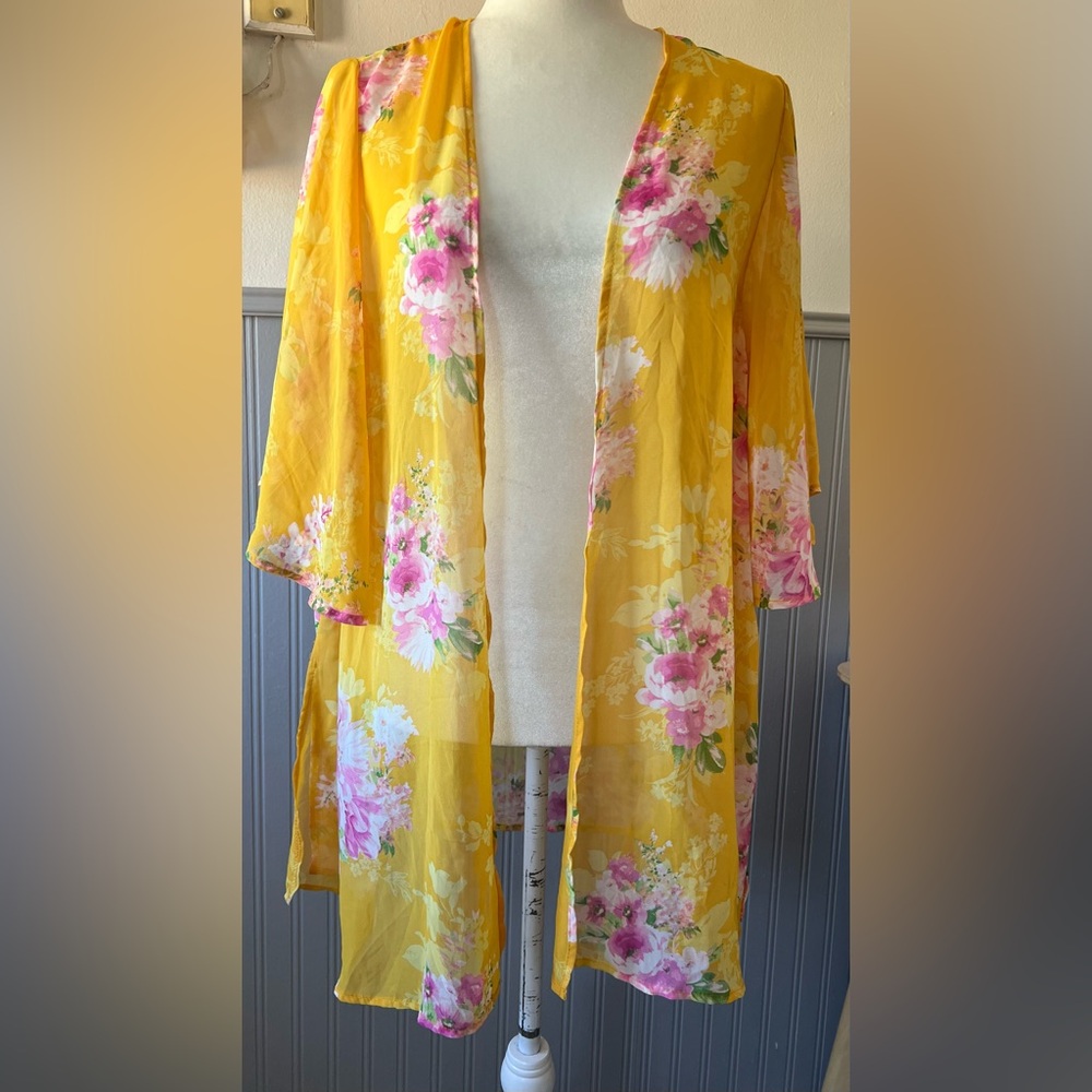 Andree By Unit Women’s Floral Kimono / Spring / Flowy / Large / Yellow / Summer